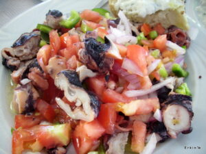 ahtapot salatası