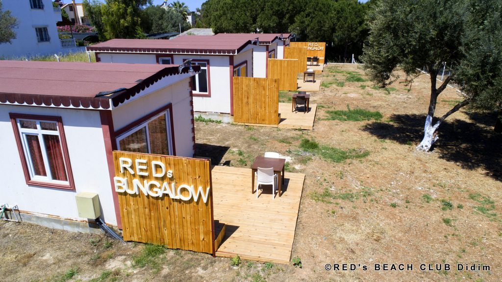 Red's Beach Club Bungalov evler