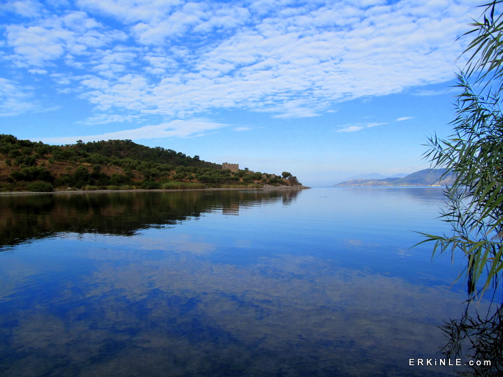 Bafa Gölünde Pınarcık iskelesi